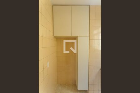 Apartamento para alugar com 97m², 3 quartos e 1 vaga Apartamento para alugar com 97m², 3 quartos e 1 vagaArmário da Cozinha