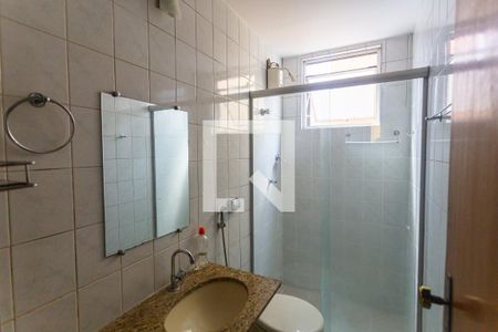 Banheiro da Suíte de apartamento para alugar com 3 quartos, 97m² em Sagrada Família, Belo Horizonte
