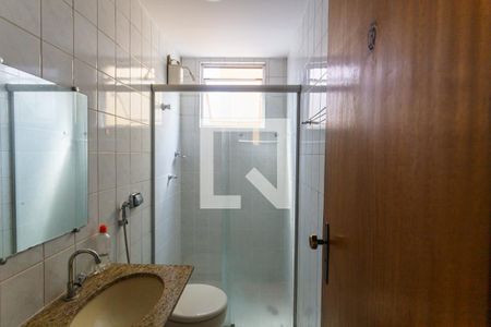 Banheiro da Suíte de apartamento para alugar com 3 quartos, 97m² em Sagrada Família, Belo Horizonte