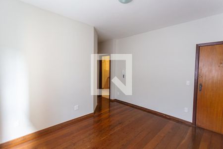 Sala de apartamento para alugar com 3 quartos, 97m² em Sagrada Família, Belo Horizonte