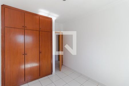 Apartamento à venda com 80m², 2 quartos e 1 vagaQuarto 02 