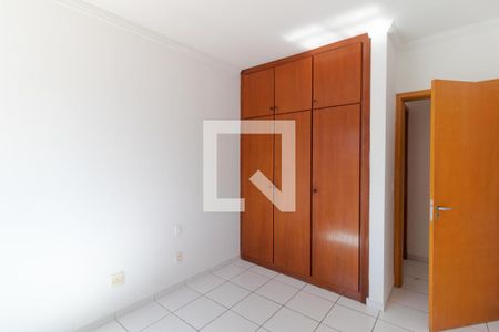 Apartamento à venda com 80m², 2 quartos e 1 vagaQuarto 02 