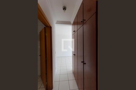 Apartamento à venda com 80m², 2 quartos e 1 vagaCorredor