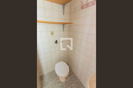 Apartamento à venda com 96m², 3 quartos e sem vagaBanheiro de Serviço