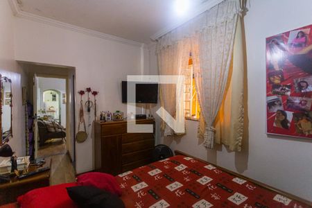 Suíte de casa à venda com 3 quartos, 180m² em Santa Efigênia, Belo Horizonte