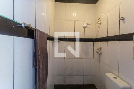 Casa à venda com 180m², 3 quartos e 2 vagas Casa à venda com 180m², 3 quartos e 2 vagasBanheiro Social