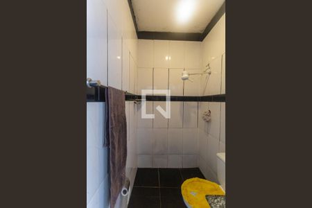 Casa à venda com 180m², 3 quartos e 2 vagas Casa à venda com 180m², 3 quartos e 2 vagasBanheiro Social