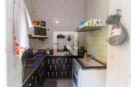 Casa à venda com 180m², 3 quartos e 2 vagas Casa à venda com 180m², 3 quartos e 2 vagasCozinha