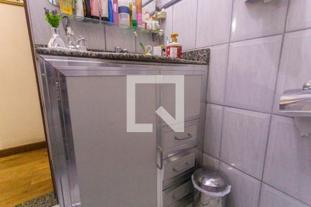 Casa à venda com 180m², 3 quartos e 2 vagas Casa à venda com 180m², 3 quartos e 2 vagasArmário do Banheiro da Suíte
