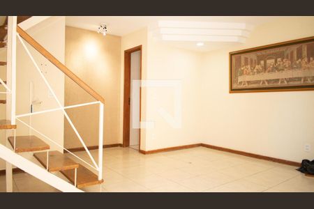 Sala de casa à venda com 3 quartos, 102m² em Jacarepaguá, Rio de Janeiro