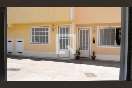 Casa à venda com 102m², 3 quartos e 1 vagaEntrada