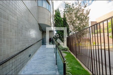 Apartamento para alugar com 92m², 3 quartos e 2 vagasFachada