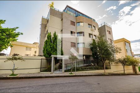 Apartamento para alugar com 92m², 3 quartos e 2 vagasFachada