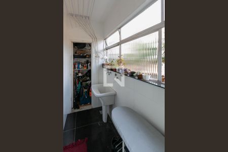 Apartamento à venda com 72m², 2 quartos e 1 vagaÁrea de Serviço