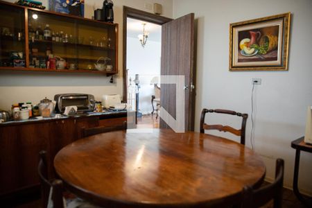 Sala de apartamento à venda com 4 quartos, 215m² em Perdizes, São Paulo