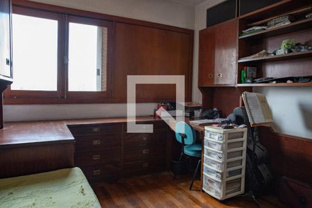 Apartamento à venda com 215m², 4 quartos e 2 vagasQuarto 2