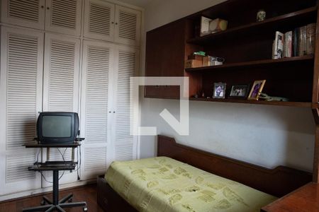 Apartamento à venda com 215m², 4 quartos e 2 vagasQuarto 2