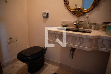 Apartamento à venda com 215m², 4 quartos e 2 vagasLavabo