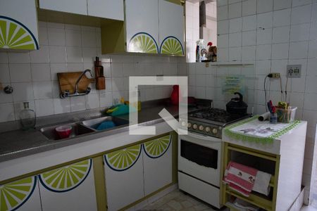 Apartamento à venda com 215m², 4 quartos e 2 vagasCozinha