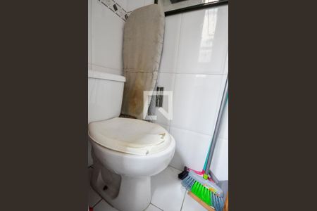 Apartamento à venda com 62m², 2 quartos e sem vaga Apartamento à venda com 62m², 2 quartos e sem vagaBanheiro de serviço