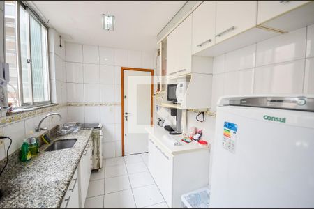 Apartamento à venda com 62m², 2 quartos e sem vaga Apartamento à venda com 62m², 2 quartos e sem vagaCozinha