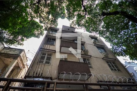 Apartamento à venda com 62m², 2 quartos e sem vaga Apartamento à venda com 62m², 2 quartos e sem vagaFachada