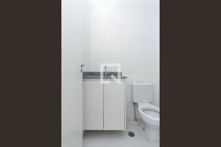Apartamento para alugar com 58m², 2 quartos e 1 vaga Apartamento para alugar com 58m², 2 quartos e 1 vagaBanheiro da Suíte