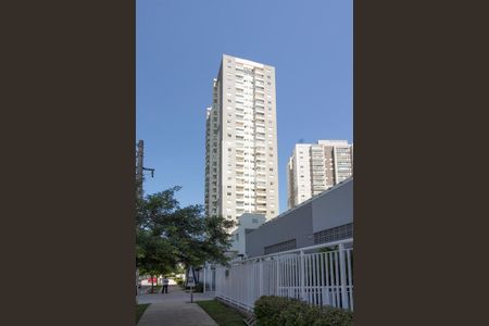Apartamento para alugar com 58m², 2 quartos e 1 vaga Apartamento para alugar com 58m², 2 quartos e 1 vagaFachada