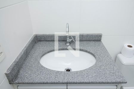 Apartamento para alugar com 58m², 2 quartos e 1 vaga Apartamento para alugar com 58m², 2 quartos e 1 vagaBanheiro da Suíte