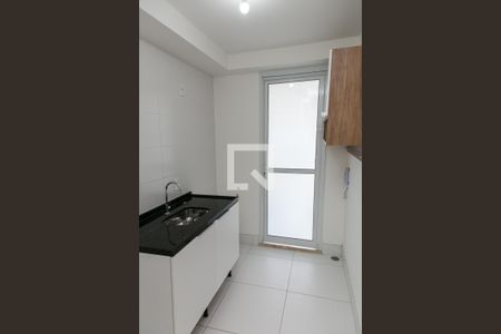 Cozinha de apartamento para alugar com 3 quartos, 73m² em Vila Mazzei, São Paulo