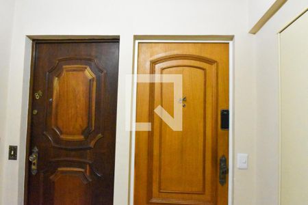 Entrada do AP de apartamento para alugar com 2 quartos, 49m² em Vila Emir, São Paulo
