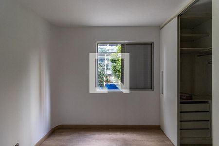 Quarto 1 de apartamento para alugar com 2 quartos, 70m² em Vila Olímpia, São Paulo