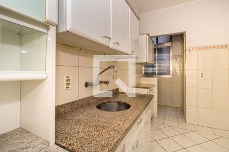 Apartamento à venda com 82m², 2 quartos e sem vagaCozinha e Área de Serviço