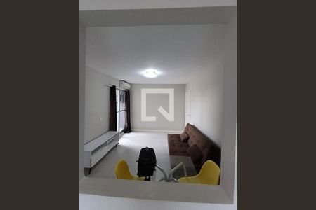 Sala de apartamento para alugar com 3 quartos, 67m² em Ipiranga, São José
