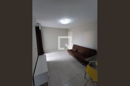 Sala de apartamento para alugar com 3 quartos, 67m² em Ipiranga, São José