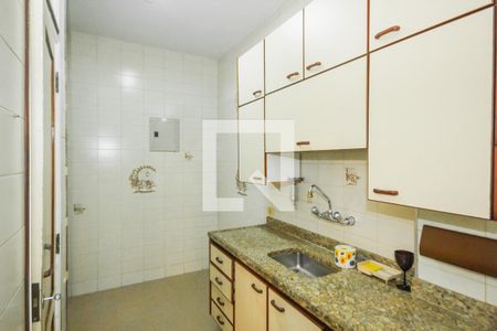 Apartamento à venda com 220m², 4 quartos e 1 vaga  Cozinha 