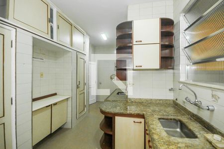Apartamento à venda com 220m², 4 quartos e 1 vagaCozinha 