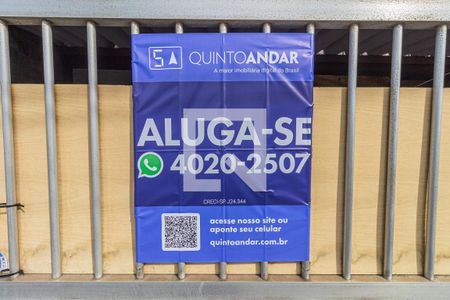 Casa para alugar com 120m², 2 quartos e sem vaga Casa para alugar com 120m², 2 quartos e sem vagaPlaquinha Instalada no Portão - Área Externa