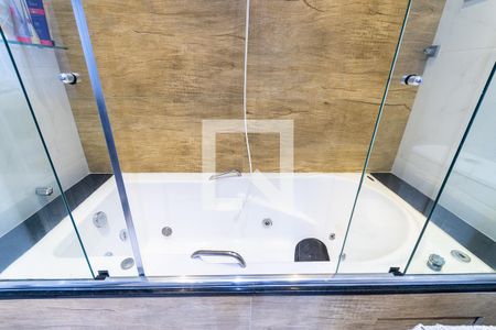 Apartamento à venda com 120m², 3 quartos e 2 vagasBanheiro quarto suíte