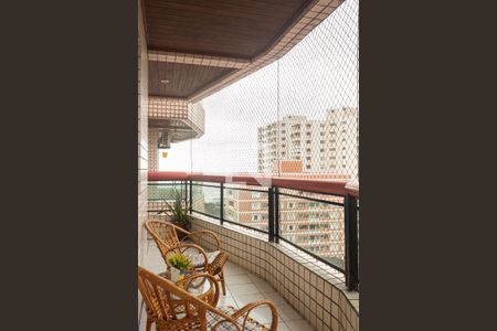 Varanda de apartamento para alugar com 2 quartos, 90m² em Vila Tupi, Praia Grande
