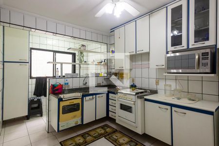 Apartamento para alugar com 90m², 2 quartos e 2 vagas Apartamento para alugar com 90m², 2 quartos e 2 vagasCozinha