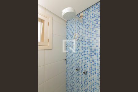 Casa à venda com 330m², 3 quartos e 4 vagasBanheiro da Suíte 2