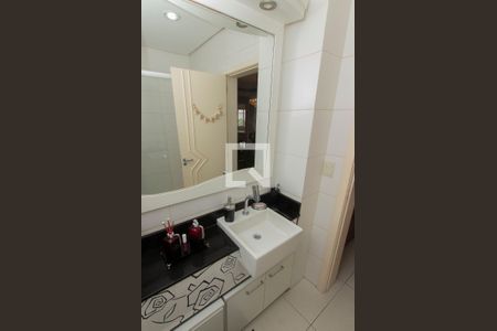 Casa à venda com 330m², 3 quartos e 4 vagasBanheiro 1