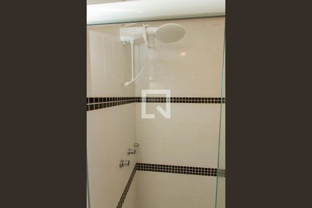 Casa à venda com 330m², 3 quartos e 4 vagasBanheiro da Suíte 1