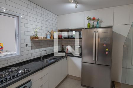 cozinha 2 de casa à venda com 5 quartos, 250m² em Vila Almeida, São Paulo
