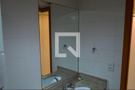 Apartamento à venda com 96m², 3 quartos e 1 vagaBanheiro da Suíte