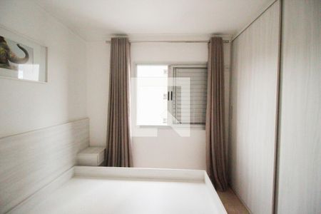 Suíte de apartamento à venda com 1 quarto, 38m² em Vila Carmosina, São Paulo