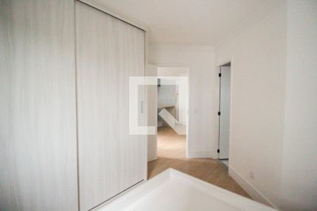 Suíte de apartamento à venda com 1 quarto, 38m² em Vila Carmosina, São Paulo
