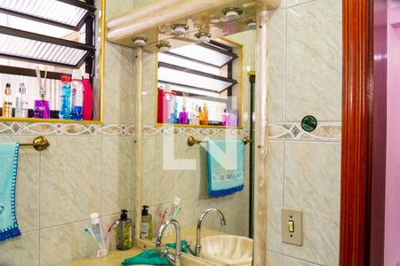 Casa à venda com 134m², 3 quartos e 5 vagas Casa à venda com 134m², 3 quartos e 5 vagasBanheiro