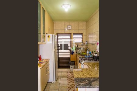 Casa à venda com 134m², 3 quartos e 5 vagas Casa à venda com 134m², 3 quartos e 5 vagasCozinha